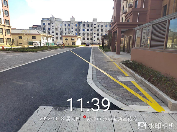 蘇州道路劃線廠家分析，環(huán)氧樹脂地坪有齒痕是什么原因？